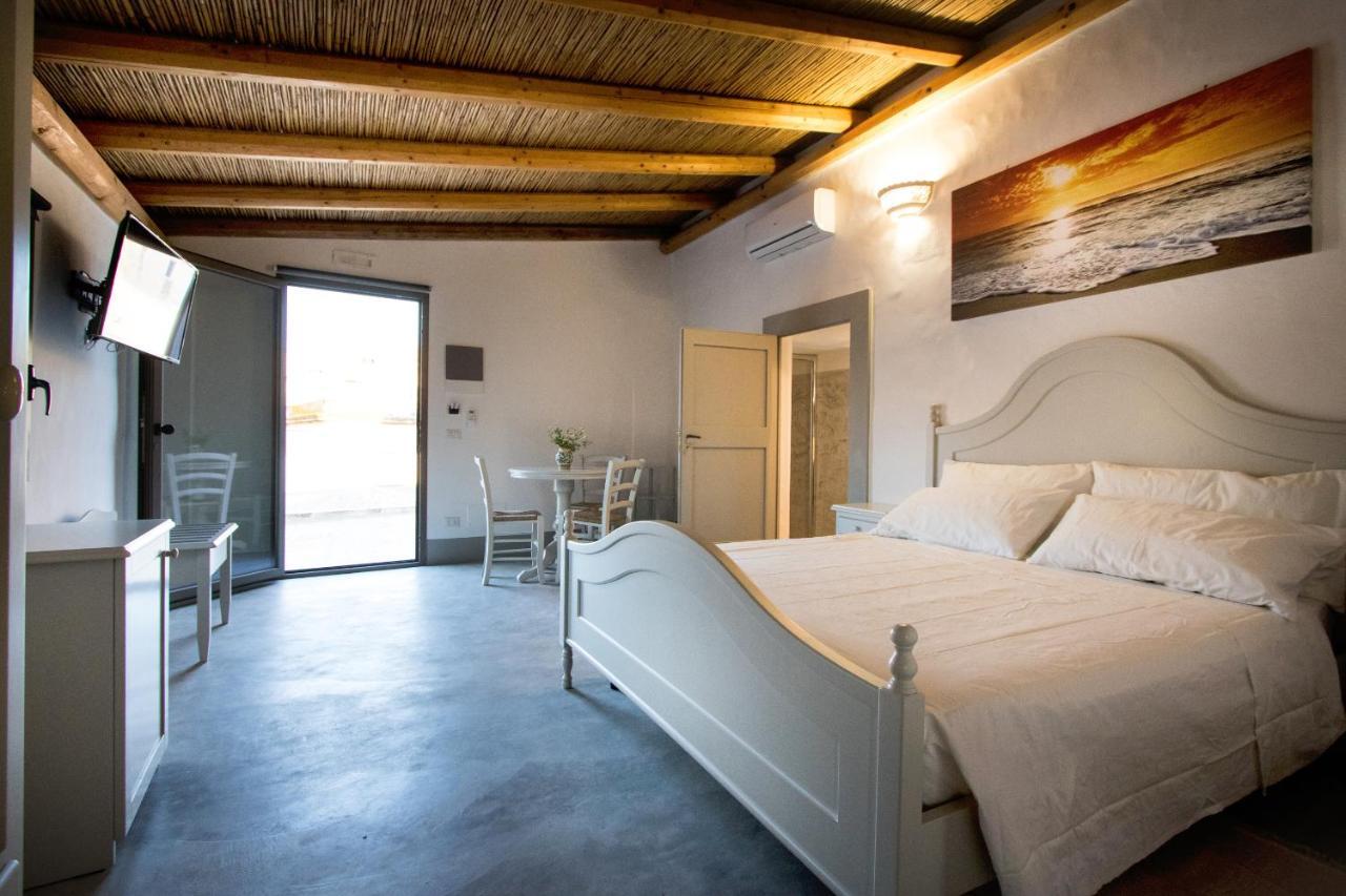 Le Finestre Su Porta Carrese - Luxury Rooms Matino Kültér fotó