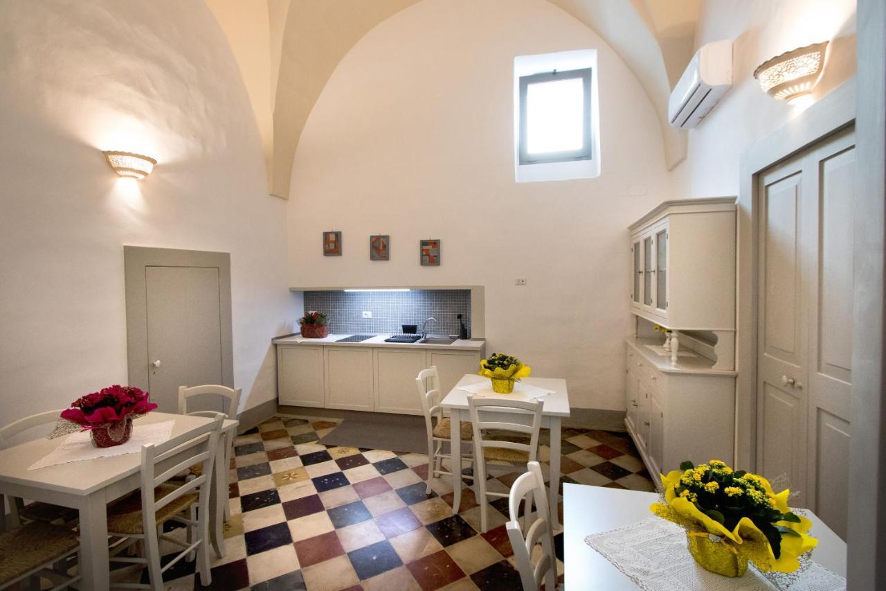 Le Finestre Su Porta Carrese - Luxury Rooms Matino Kültér fotó