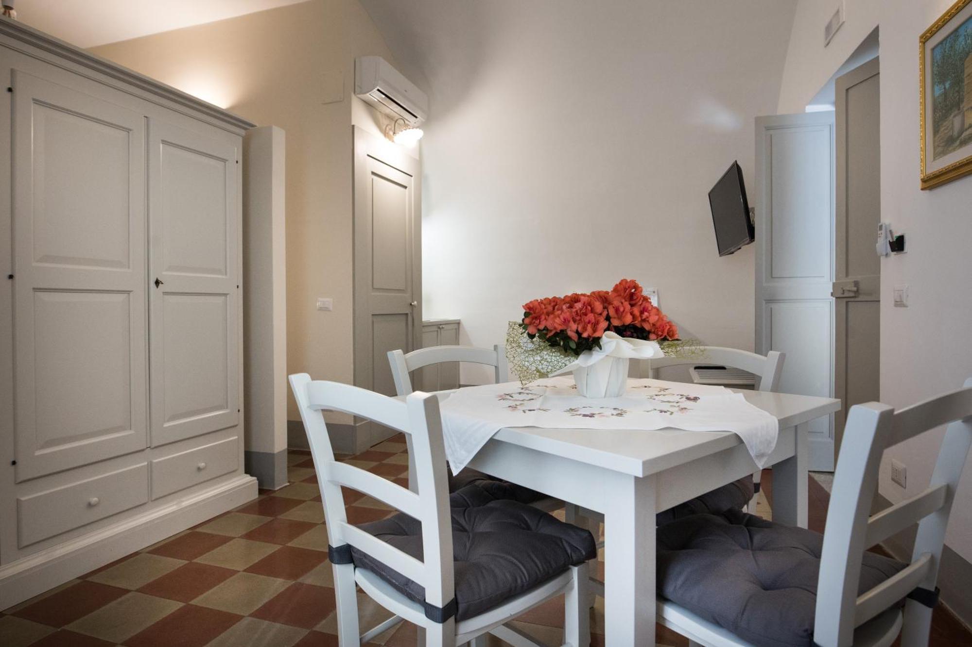Le Finestre Su Porta Carrese - Luxury Rooms Matino Kültér fotó
