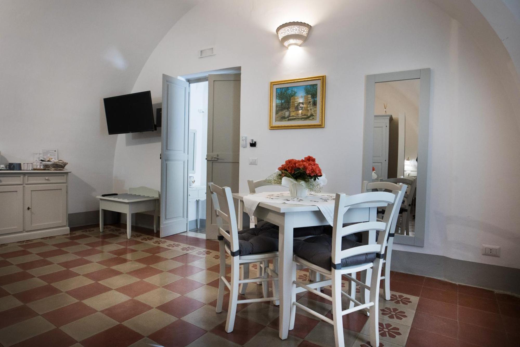 Le Finestre Su Porta Carrese - Luxury Rooms Matino Kültér fotó